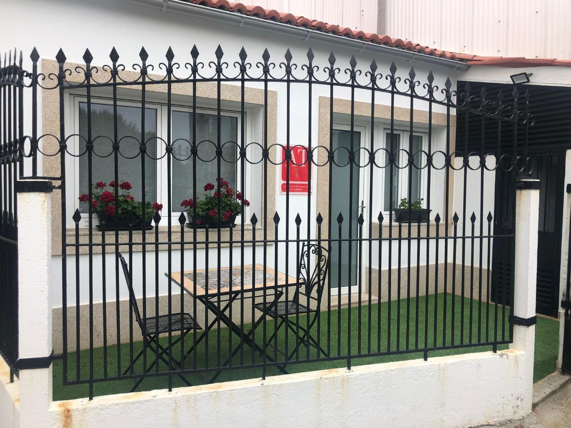 Apartamentos San Lazaro Santiago de Compostela Dış mekan fotoğraf